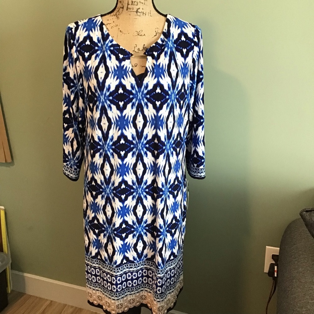 SANDRA DARREN 3/4 SLEEVE KEYHOLE NECKLINE SHIFT DRESS SZ 12 NWT - Picture 2 of 13